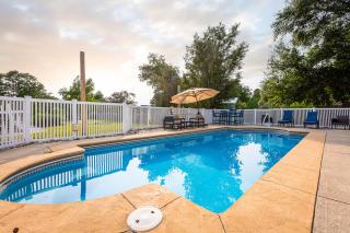 New Listing Pool&Spa GameRm Water Views - 9