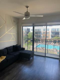 Dallas Loft-Your getaway home - 9