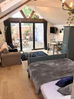 Summerland Summerhouse - Uniquely private, central and stunning - 5