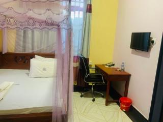 Doreen Executive Inn - 8