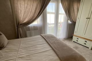 Seaview Caravan 2 Bedroom Sleeps 6 -WiFi -Smart Tv - 9