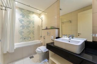 Elegant Business Bay 2 Bedroom with Sauna, Pool and Jacuzzi - 3