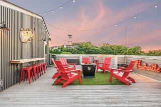 Fame House - 7