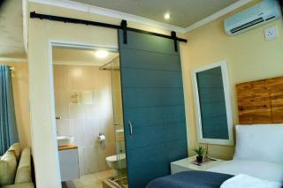 Seqonoka Villa Accommodation & Events Park - 7