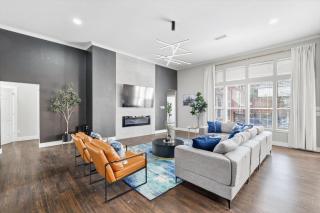 5BD 2BA Vacation Retreat w Pool Hot Tub & BBQ - 9