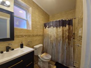 Brooklyn Brownstone Designer Suite - 3