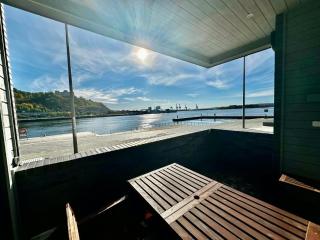 3BR Sørengkaia Waterfront Apt w Balcony - 8