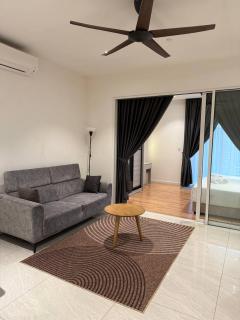 Quill Residence- Minimalist Urban Condo by Azmila - 4