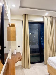 Majestic Manor omaxe new hajratganj - 6