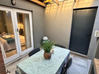 CityScape Nest Suite Unit 2 - Mossel Bay - 3