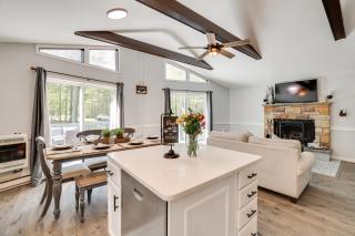 Hot Tub and Game Room Wooded Poconos Retreat - 1