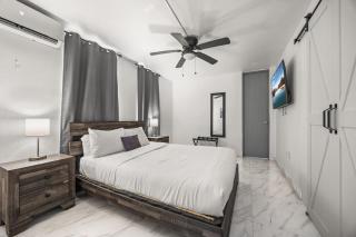 Private Pool Pet-friendly Steps To The Beach - 4