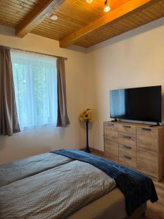 Szőlősgyörök Kun Apartment with 3 bedrooms on 92 in - 9