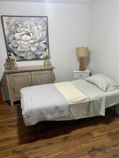 Golden Valley Retreat - 9