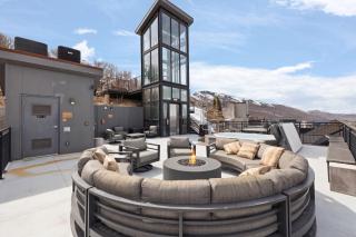 Luxe Park City Retreat Ski-in Ski-out plus Hot Tub - 6