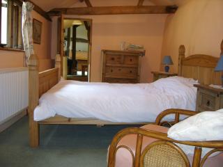 Granary Cottage - 1