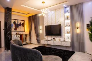 Modern Luxury 3 Bedroom House In Lekki - 0