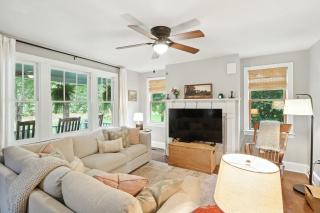 Badby Wood Farmhouse 3BR 3BA Fauquier County - 9