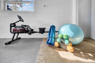 Close to beaches BBQ workout gear private yard - 5