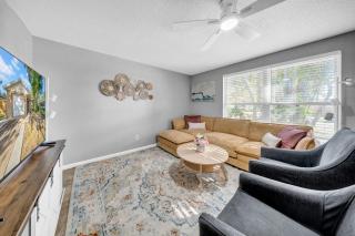 Close to beaches BBQ workout gear private yard - 2