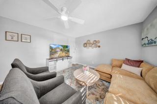 Close to beaches BBQ workout gear private yard - 1