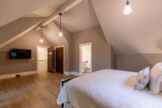 Twin Boulder Lodge at Eagles Nest - 1