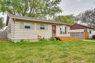 Walk to Parks and Greenway Sioux Falls Getaway! - 0