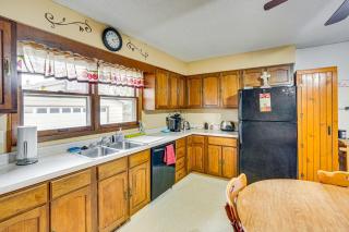 Walk to Parks and Greenway Sioux Falls Getaway! - 3