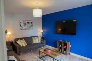 Comfortable r4-Bedroom-Guests 7-Perfect for Contractors Stay - 7