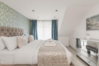 New! Modern 3BR Home by the Thames in Rotherhithe - 2