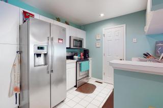 Sea Colony - 53032 Lakeshore Dr - 1