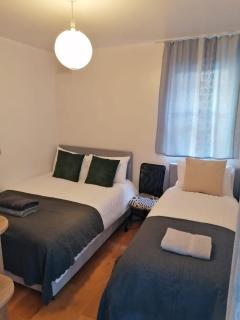 3 Bedrooms Private Suite in Camden Town - 6