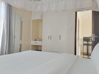 Lakeview Apartments - The Nest - 5