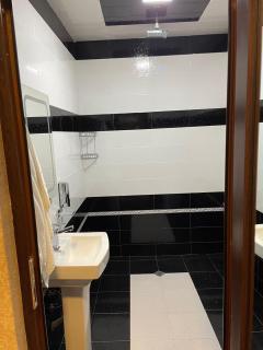 Malibu hostel pub - 6