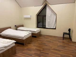 Malibu hostel pub - 5