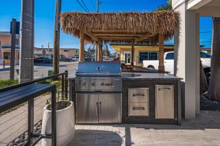 Blue Wave Suites - 2