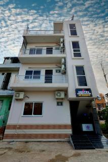 Hotel Sarasvati stay Dham - 0