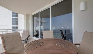 Indigo West 1404 - 9