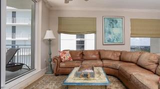 Indigo West 1404 - 4