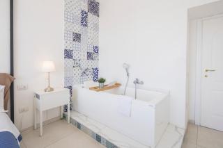 Relais Luxury Retreat - Seafront Apartments - 2
