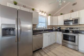 Sea Time C7625 Oceanside Coastal Retreat, Close to the Beach and Shopping - 6