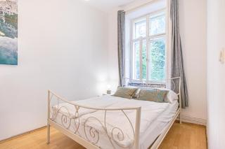 Sweet 2BR Apartment with Netflix near Belvedere Palace - 9