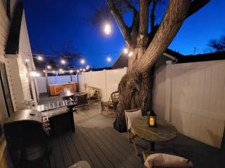 Film-featured sleeps 18 hot tub fire pit decks - 4
