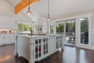 Stunning views sleeps 10 firepit decks hot tub - 2