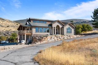 Stunning views sleeps 10 firepit decks hot tub - 3