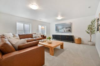 Modern 6br near skiing luxe sleeps 12 hot tub - 6