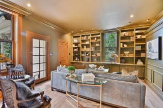 DavidFisher House historic lux Sleeps 12 4br3ba - 7