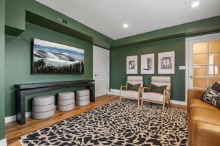 Cottage on the hill sleeps 6 views gym office - 2