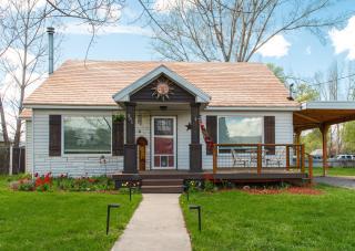 Heber base camp sleeps 7 fire pit pets ok AC - 5