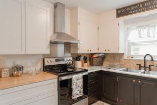 Heber base camp sleeps 7 fire pit pets ok AC - 4